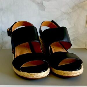 Vionic Wedge sandals